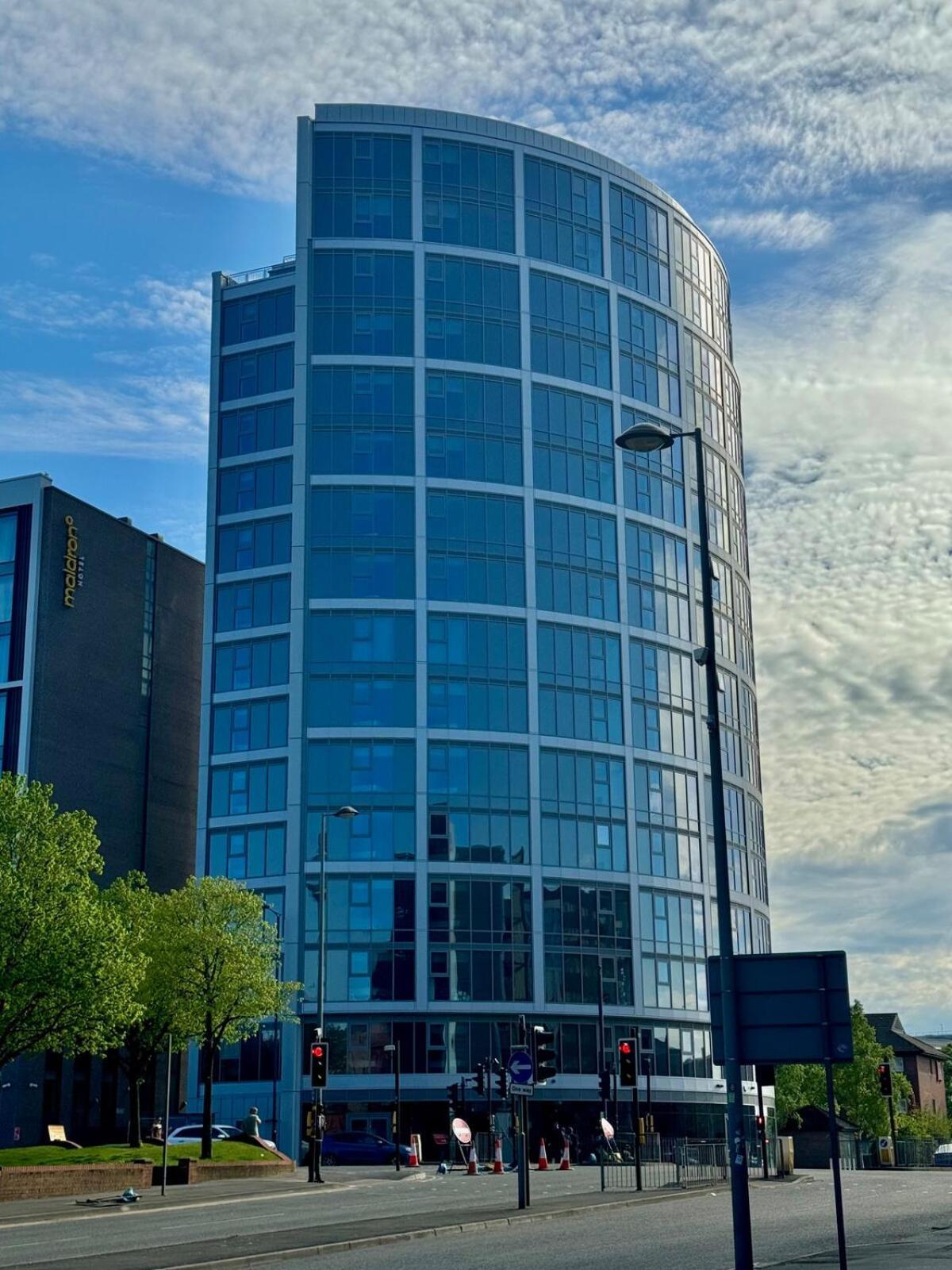 Modern 2-Bedroom Apartment In Heart Of Liverpool Exterior foto